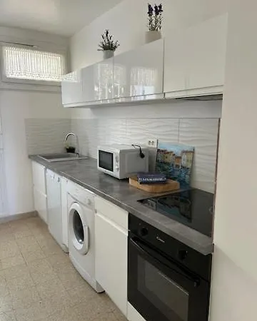 Rdc Climatise - Parking Gratuit Apartman *